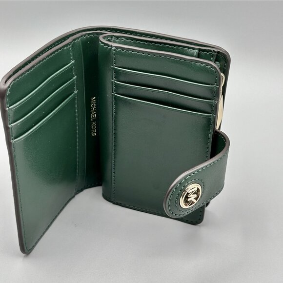 Michael Kors Charm Small Tab Compact Pocket Wallet Bosco Green Leather *READ* - Picture 9 of 16